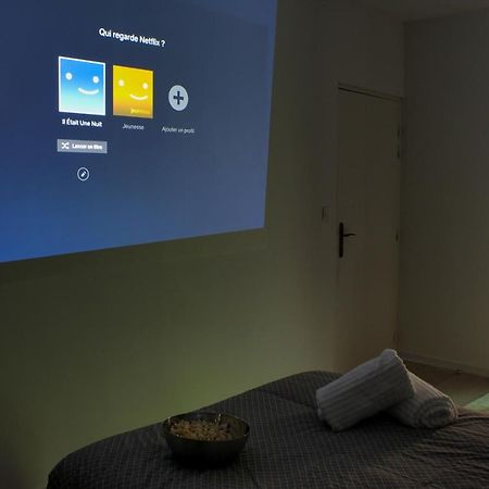 Studio Videoprojecteur & Popcorn - Proche Victoire Appartement Bordeaux Buitenkant foto