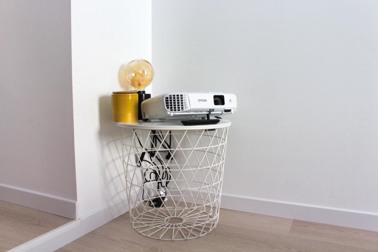 Studio Videoprojecteur & Popcorn - Proche Victoire Appartement Bordeaux Buitenkant foto